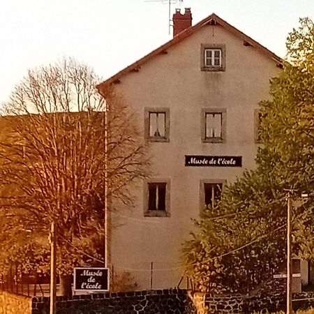 Gite Et Chambres D'Hotes Du Musee Ecole Le Monastier sur Gazeille 외부 사진